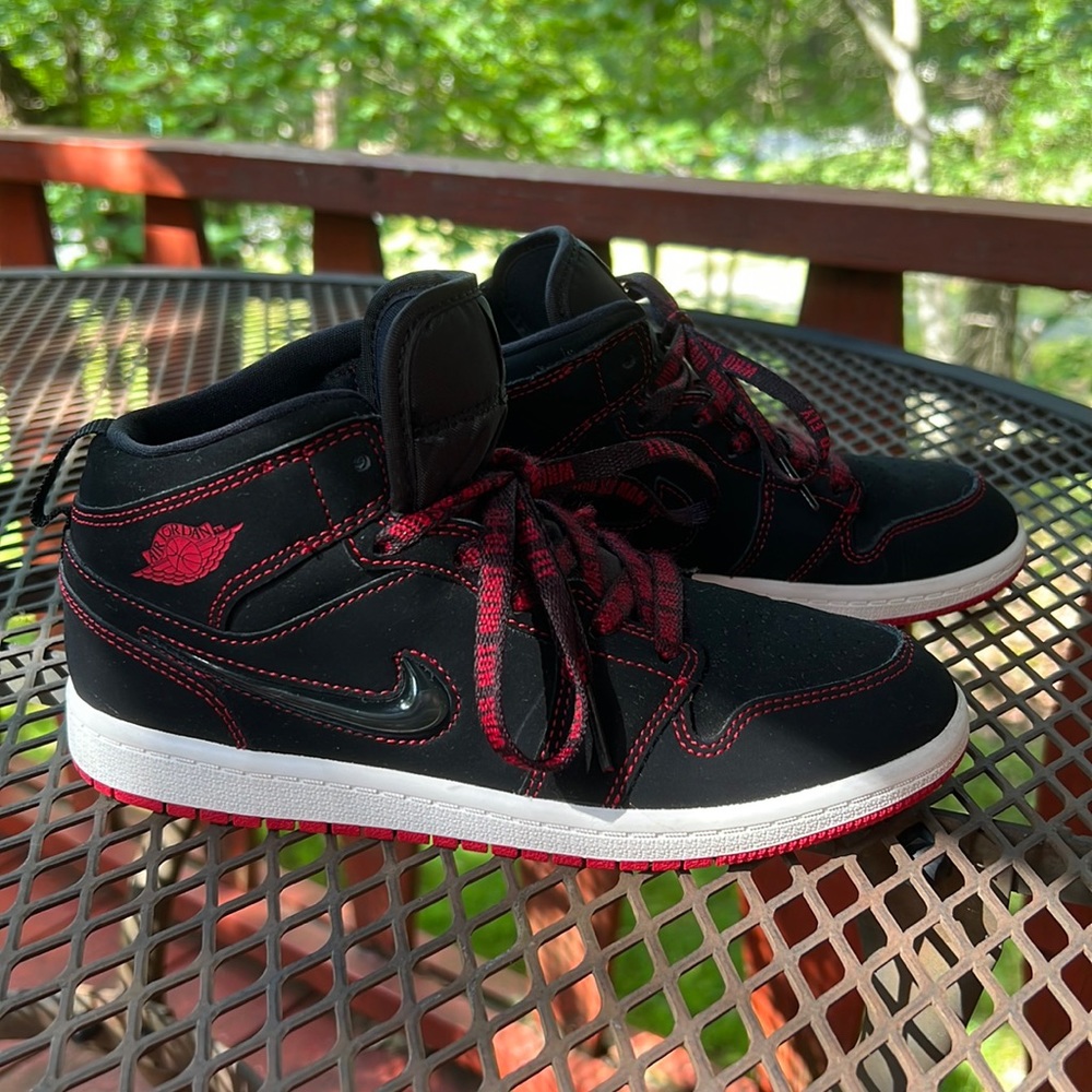 Nike Air Jordan 1 Mid Fearless GS Size 3